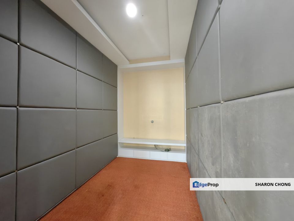 Taman Sutera Utama 2 Storey Semi-D House For Sale, Johor, Skudai