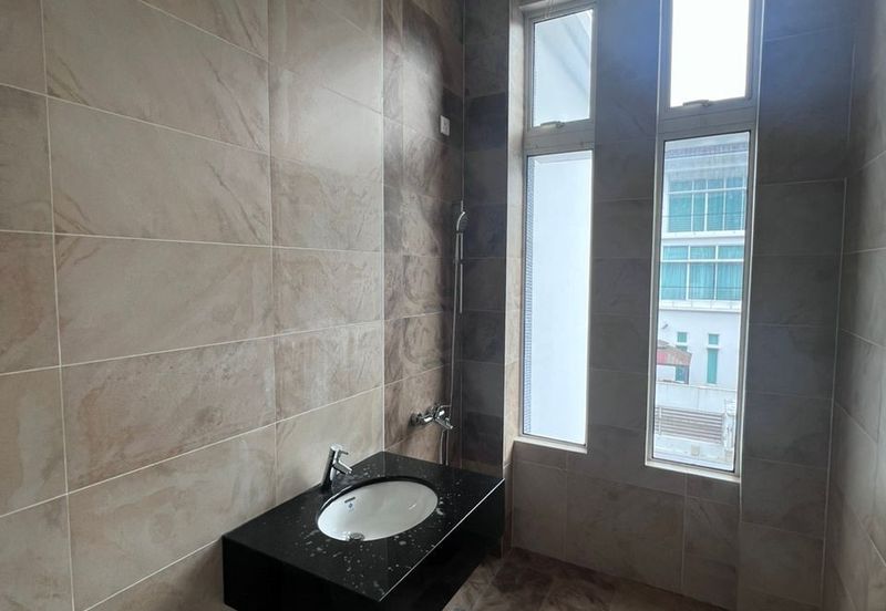 The Straits View Residences