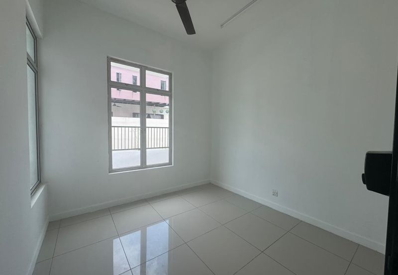 Jalan Nusa Idaman 8, Taman Nusa Idaman