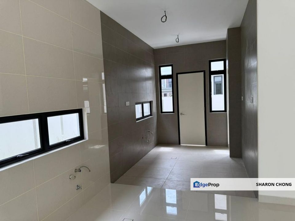 Danga Sutera Double Storey Semi Detached House For Sale, Johor, Skudai