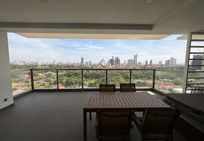 Summerscape Luxury Condominium
