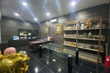 Nusa Cemerlang Industrial Park