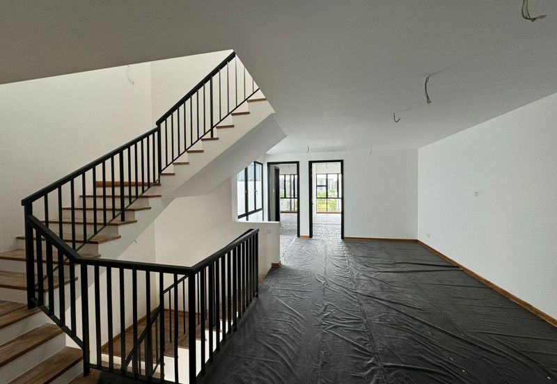 Senibong Cove Waterway Residences