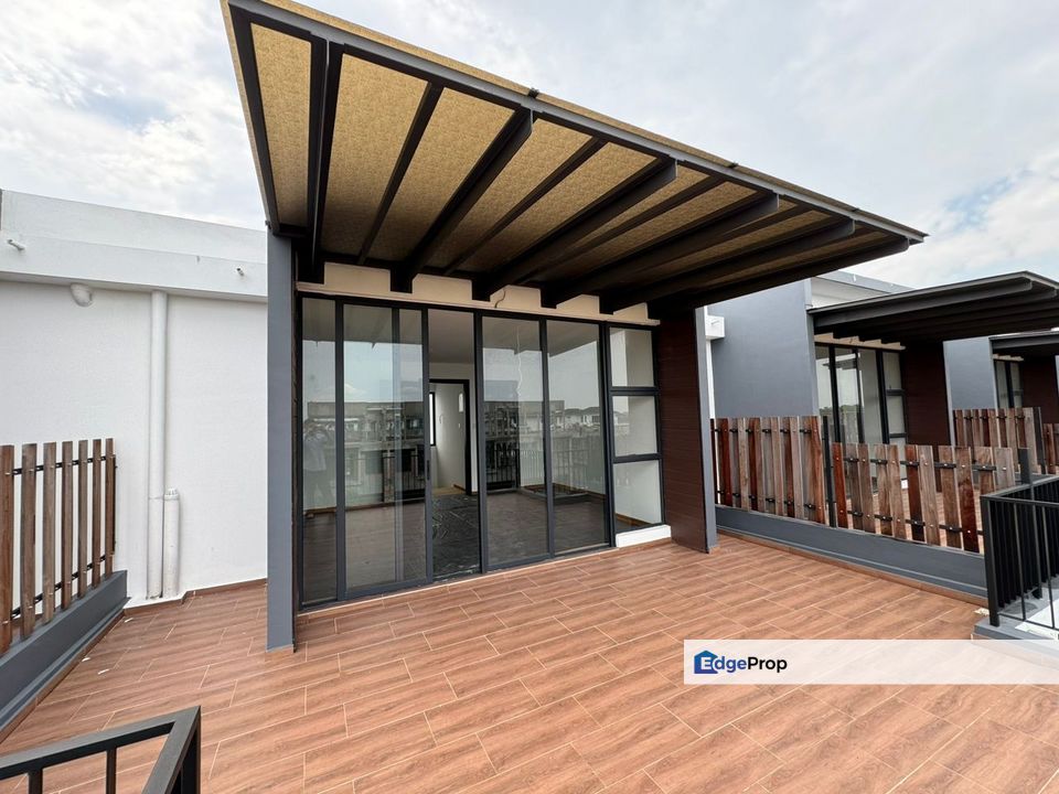 3 Storey Grand Canal House Senibong Cove Waterway Residences For Sale , Johor, Masai