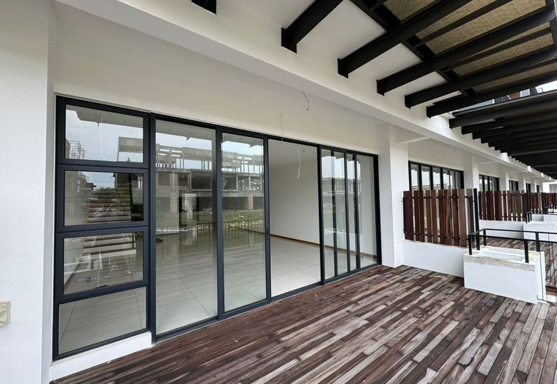 Senibong Cove Waterway Residences