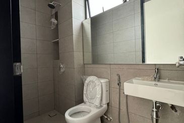 Senibong Cove Waterway Residences