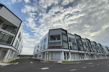 Crest @ Austin Emerald 2