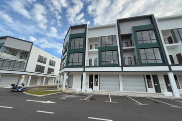 Crest @ Austin Emerald 2