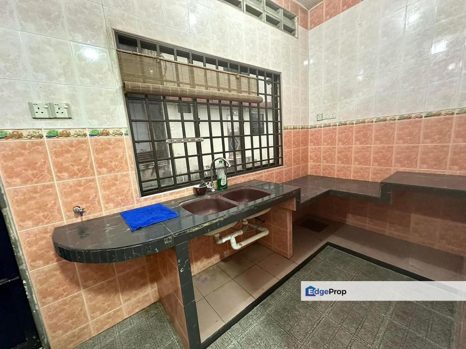 Taman Ungku Tun Aminah Skudai Single Storey Terrace House For Sale, Johor, Skudai