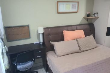 Golden Sands Seaview Residence