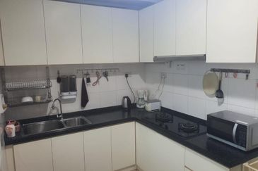 Golden Sands Seaview Residence