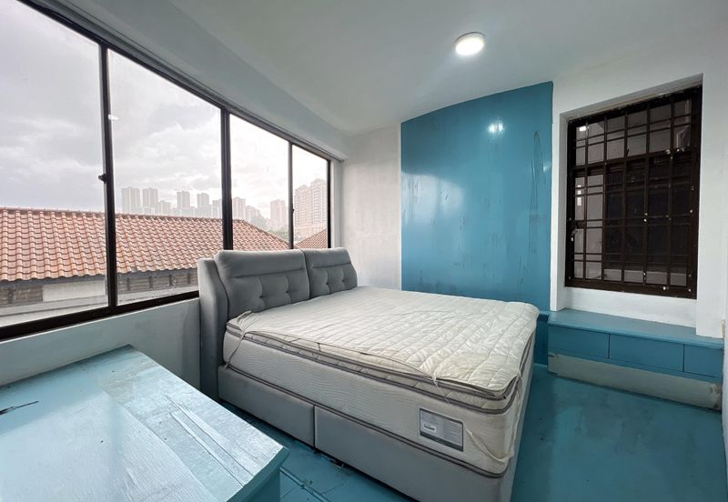 Aloha Tower Condominium