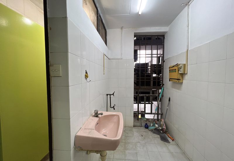 Aloha Tower Condominium