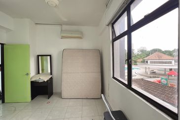 Aloha Tower Condominium