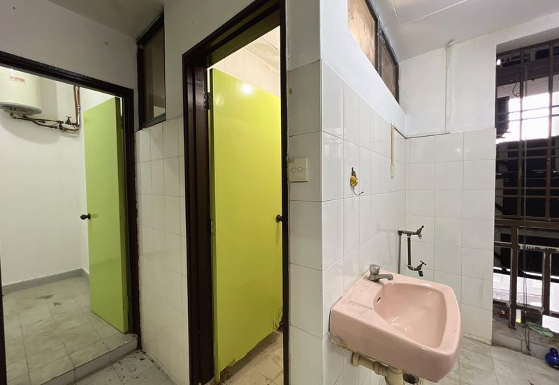 Aloha Tower Condominium