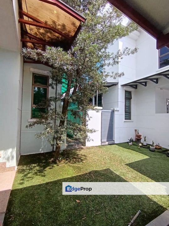 Taman Sutera Utama Double Storey Cluster House For Sale , Johor, Skudai