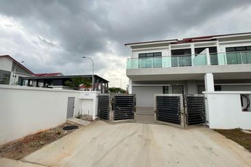 Austin Residence @Taman Mount Austin