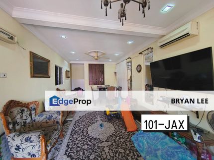 RENOVATED !! FOR SALE !! Makyong Bandar Bukit Raja, Klang  Single Storey Endlot House, Selangor, Klang