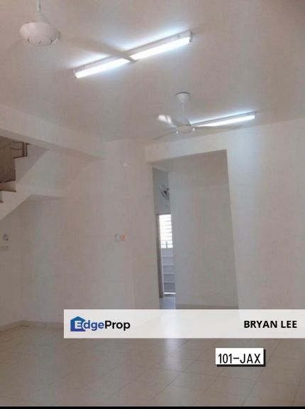 Saron Bandar Bukit Raja, Klang Double Storey House FOR SALE !! , Selangor, Klang