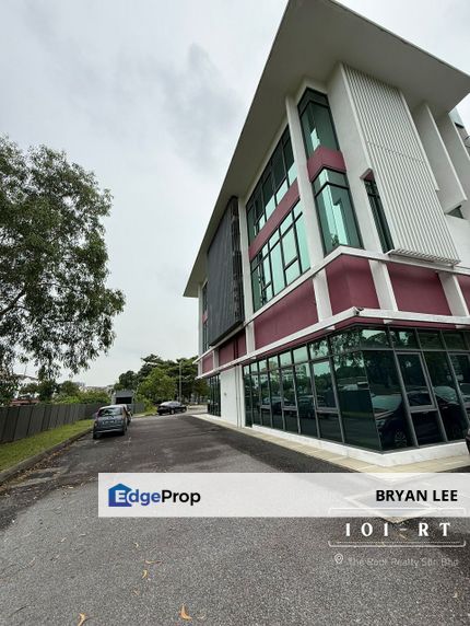 Kota Kemuning, Shah Alam 3 Storey Bungalow Commercial Shop Office with lift For Rent !! , Selangor, Shah Alam