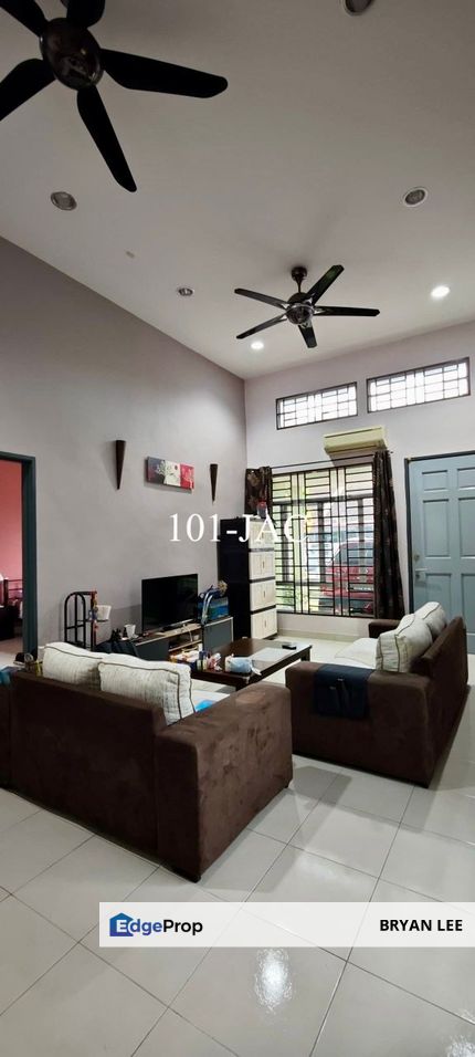 Jalan Makyong, Bandar Bukit Raja Klang Single Storey Endlot House FOR SALE !! , Selangor, Klang