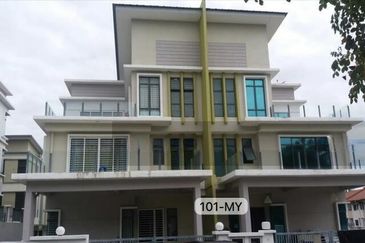 Bandar Mahkota Cheras