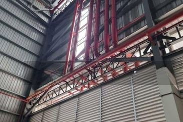 West Port, Pulau Indah