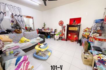 Pangsapuri Akasia, Bandar Botanic