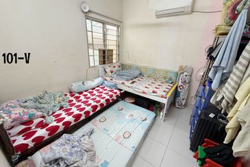 Pangsapuri Akasia, Bandar Botanic