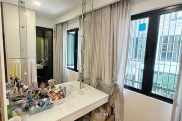 Duta Villa, Setia Alam