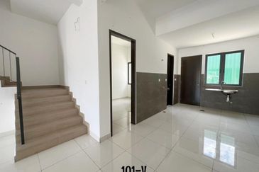 Lena Residence, Alam Impian  Double Storey Terrace House FOR SALE !! 