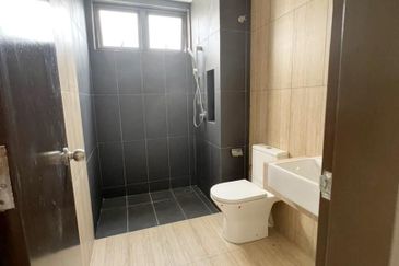 Lena Residence, Alam Impian  Double Storey Terrace House FOR SALE !! 