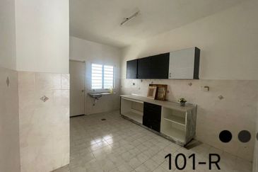 Ayu Qaseh, Alam Nusantara