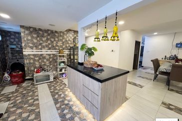 Taman Tepi Sungai ( Taman Teluk Pulai Indah )