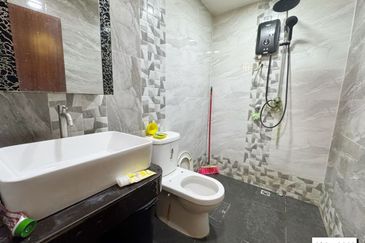 Taman Tepi Sungai ( Taman Teluk Pulai Indah )