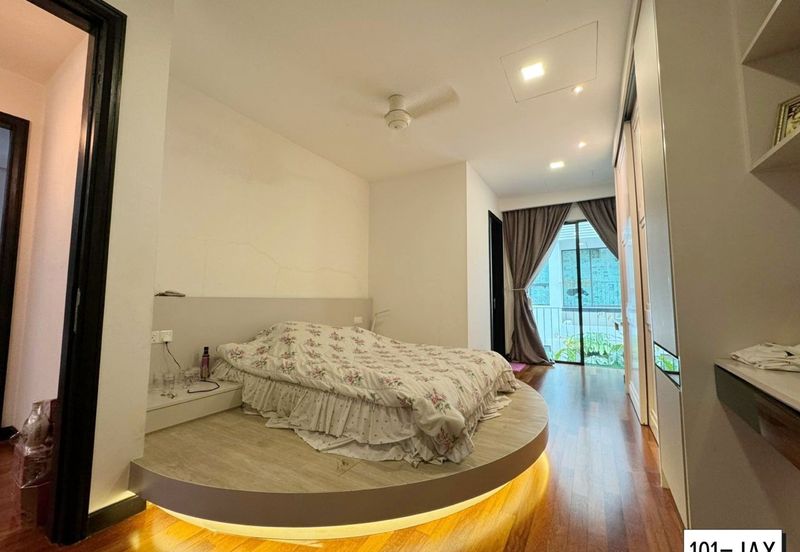 Duta Villa, Setia Alam