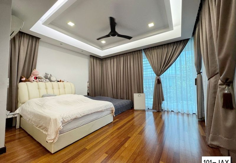 Duta Villa, Setia Alam