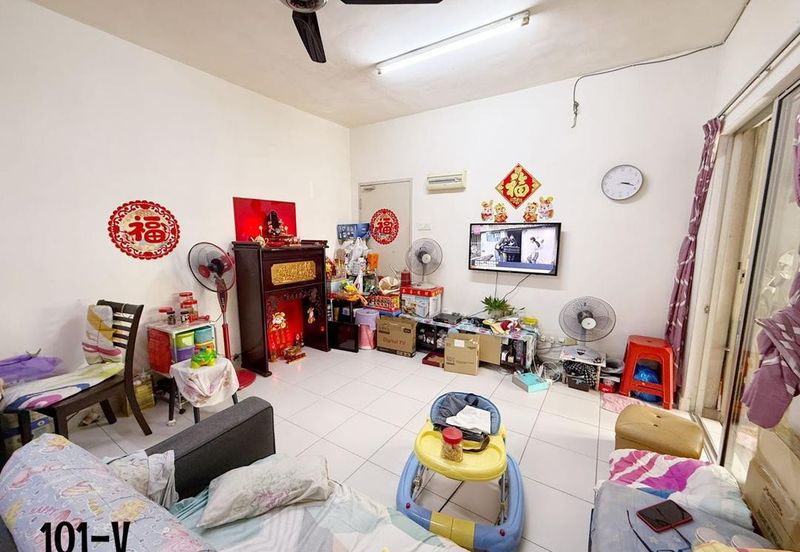 Pangsapuri Akasia, Bandar Botanic