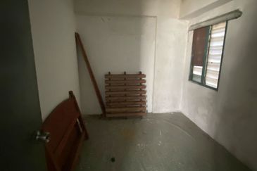 Flat Kelompok Camar (Port Klang)