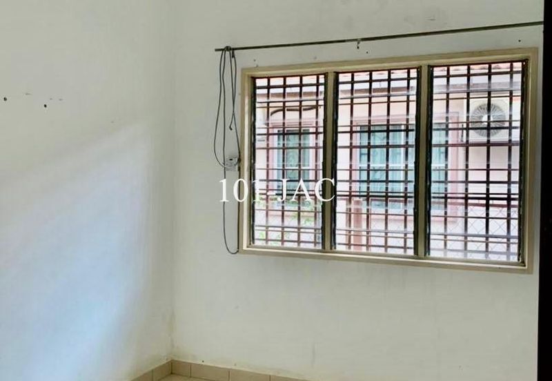 Jalan Makyong, Bandar Bukit Raja