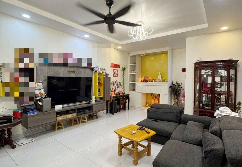 Saron @Bandar Bukit Raja