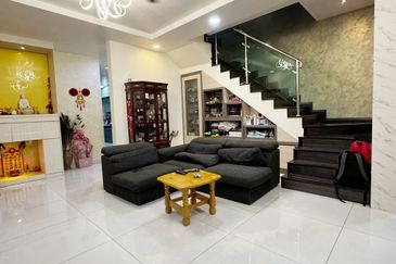 Saron @Bandar Bukit Raja