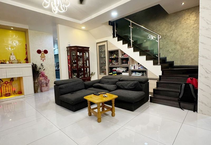 Saron @Bandar Bukit Raja