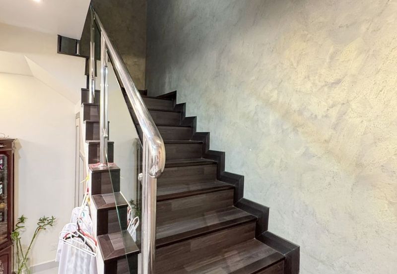 Saron @Bandar Bukit Raja