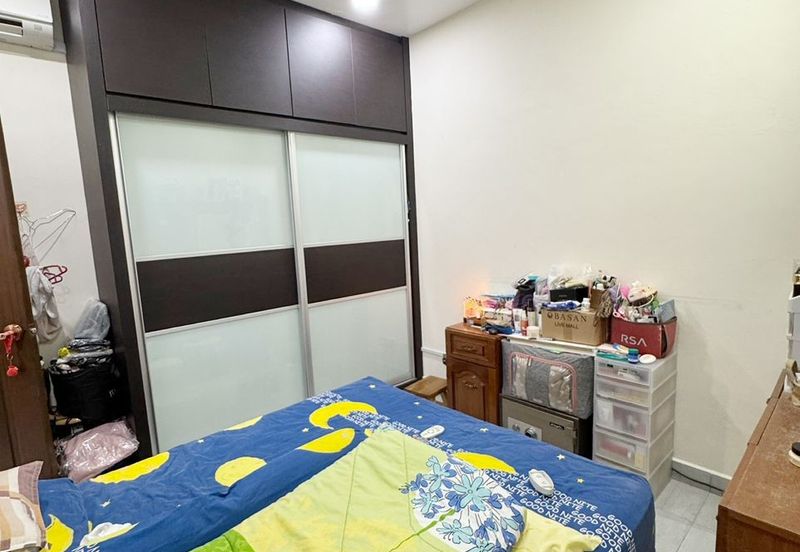 Saron @Bandar Bukit Raja