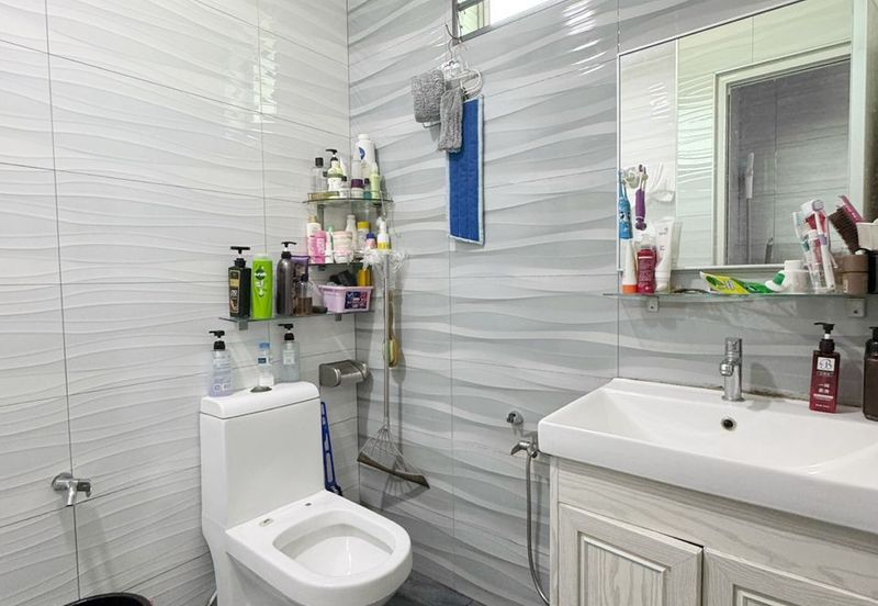 Saron @Bandar Bukit Raja