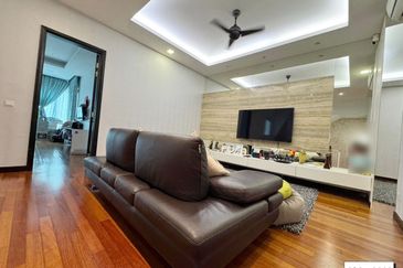 Duta Villa, Setia Alam