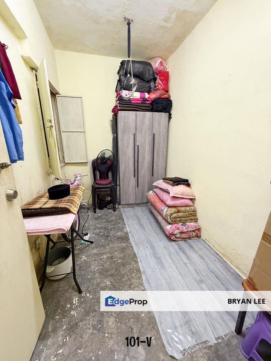 Taman Sri Andalas, Klang  2nd Floor Shop Apartment FOR SALE !! , Selangor, Klang