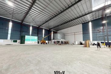 West Port, Pulau Indah