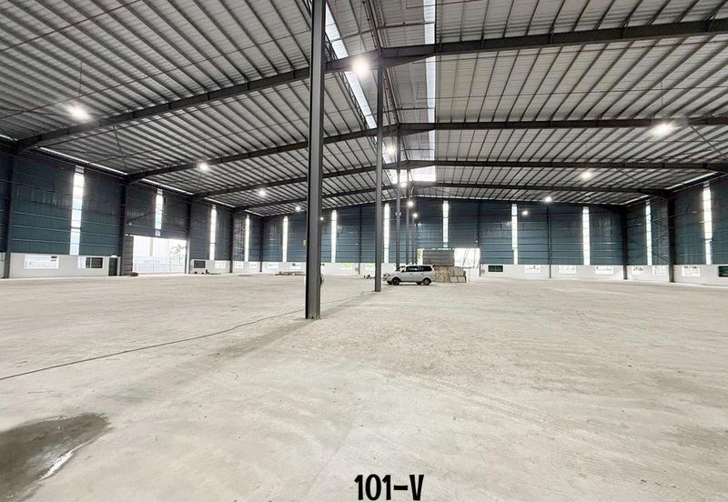 West Port, Pulau Indah